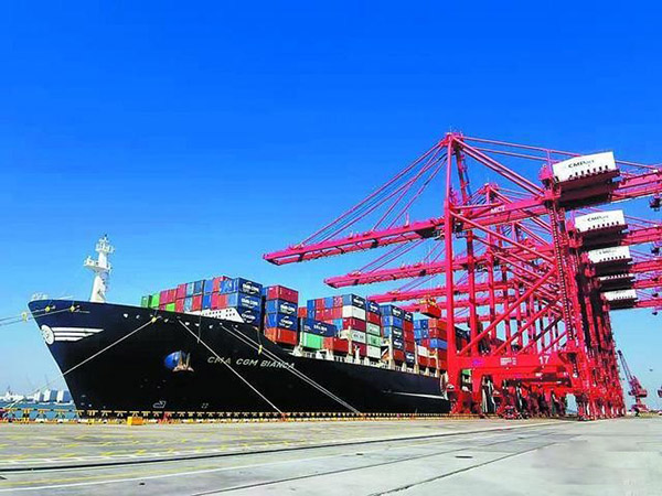 [岸邊集裝箱起重機]