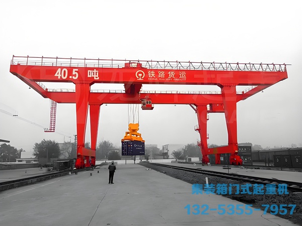 河南新鄉(xiāng)港口集裝箱門式起重機(jī)應(yīng)用案例